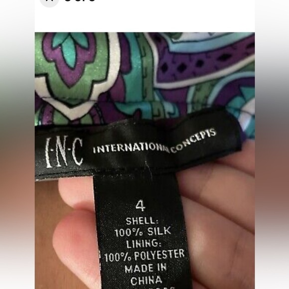 100% Silk top with necklace detail - Size 4 - Picture 2 of 3